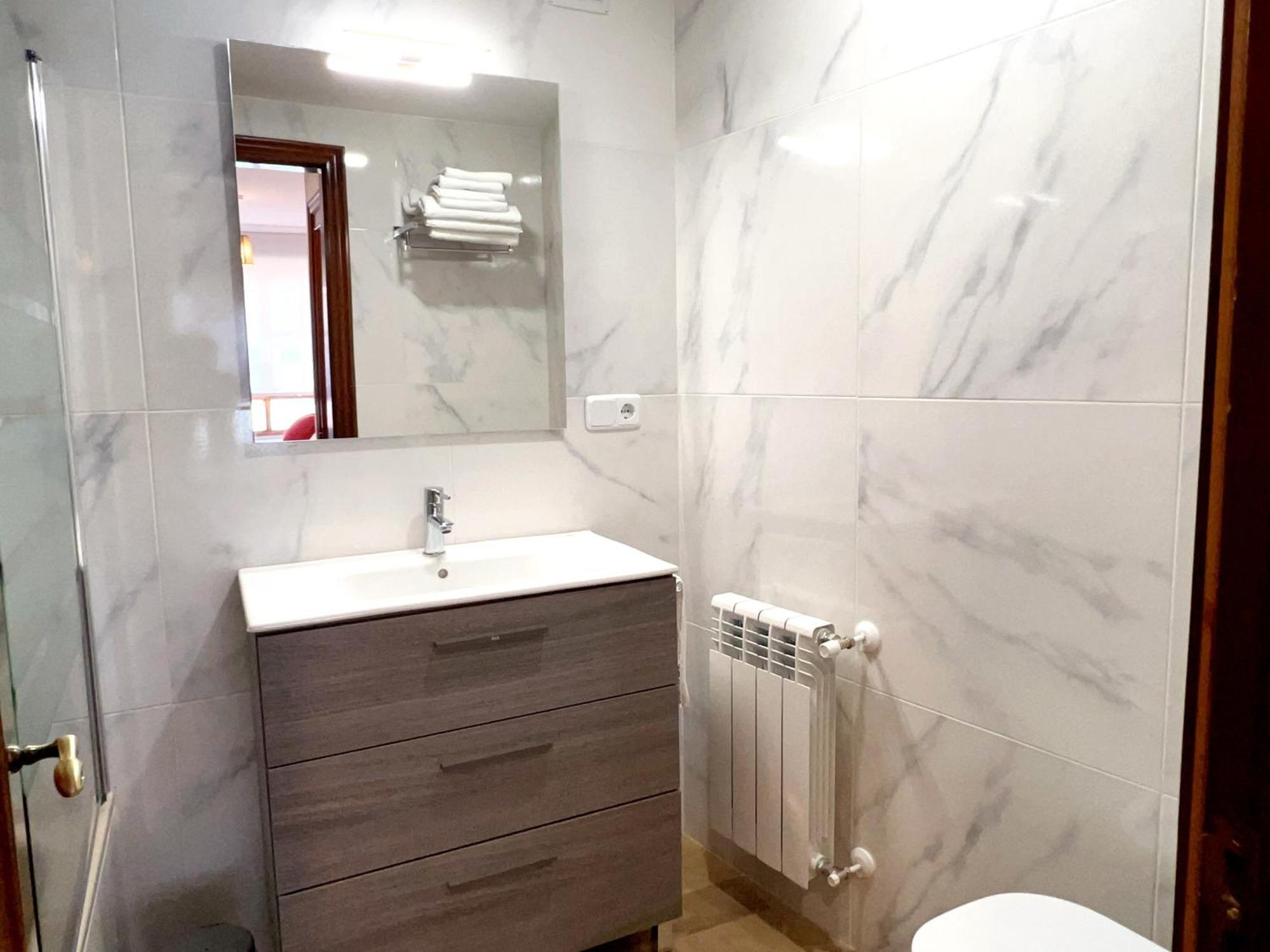 Apartamento Europa Centric Parking Gratis Oviedo Exterior foto