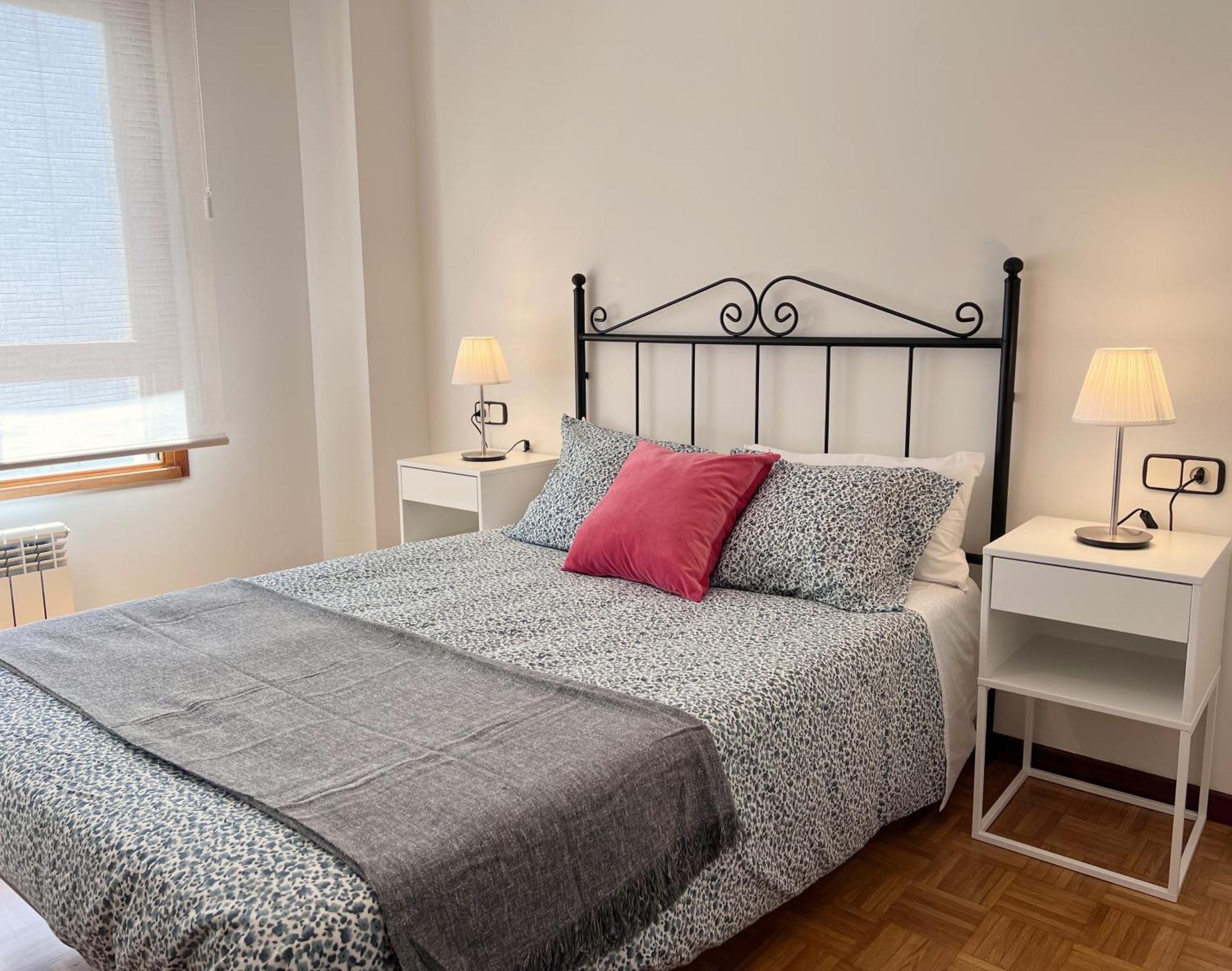 Apartamento Europa Centric Parking Gratis Oviedo Exterior foto